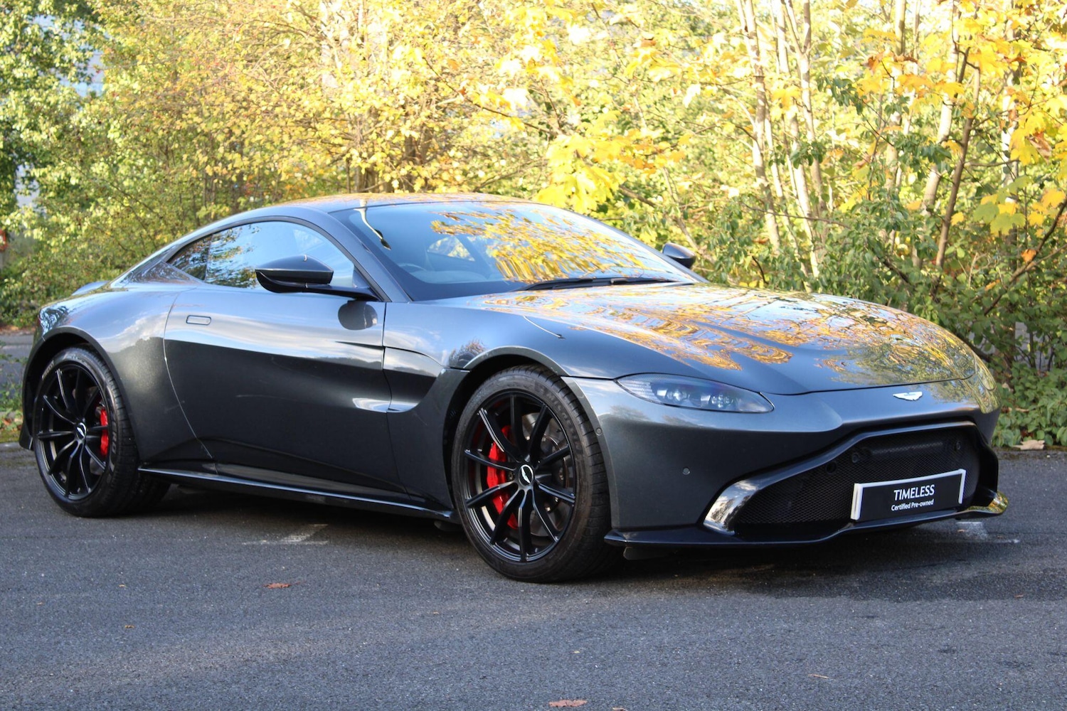Used Aston Martin Vantage 2019 for sale - 76361064: Photo 1