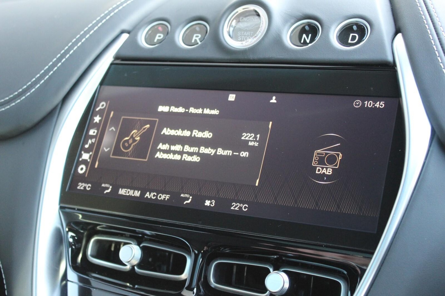 Used Aston Martin DBX 2023 for sale - 76349333: Photo 25