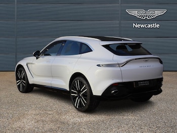 Used Aston Martin DBX 2023 for sale - 76349333: Photo