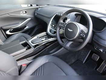 Used Aston Martin DBX 2023 for sale - 76349333: Photo