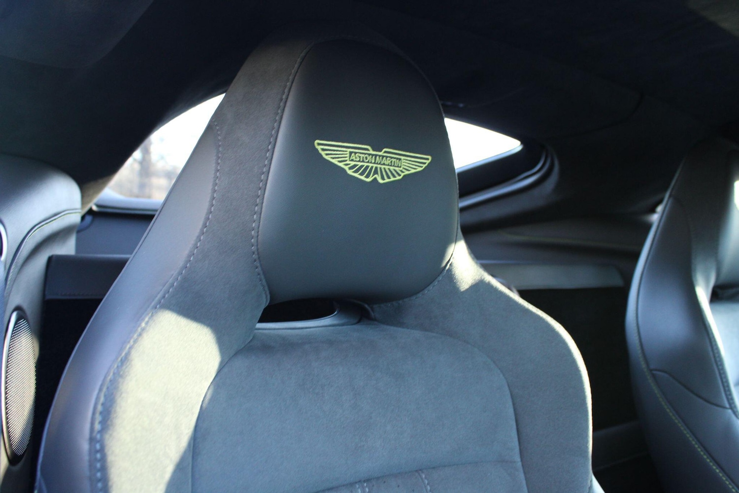 Used Aston Martin Vantage 2025 for sale - 77091776: Photo 12