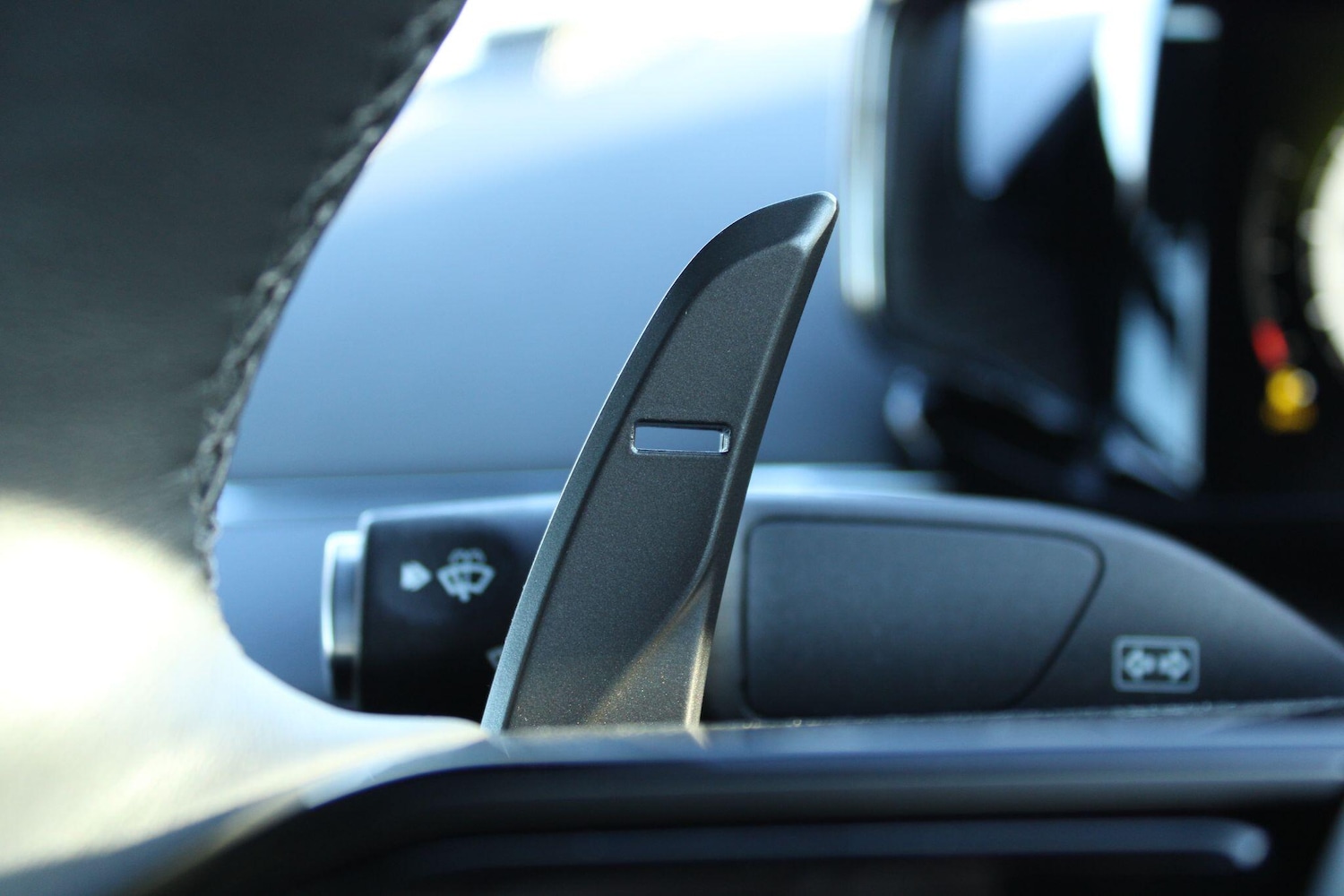 Used Aston Martin Vantage 2025 for sale - 77091776: Photo 15