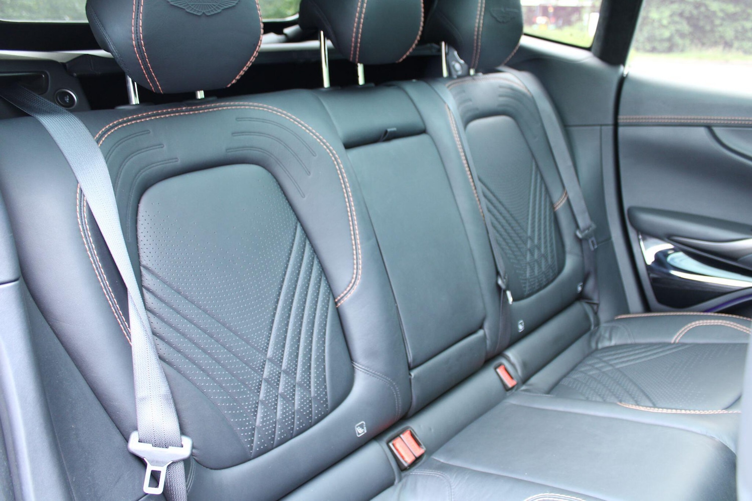 Used Aston Martin DBX 2021 for sale - 76337013: Photo 15