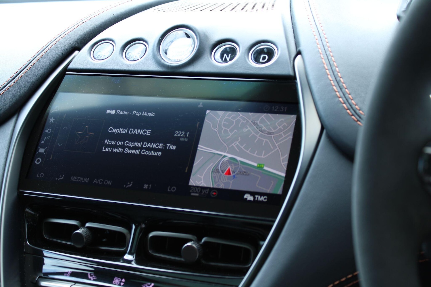 Used Aston Martin DBX 2021 for sale - 76337013: Photo 24