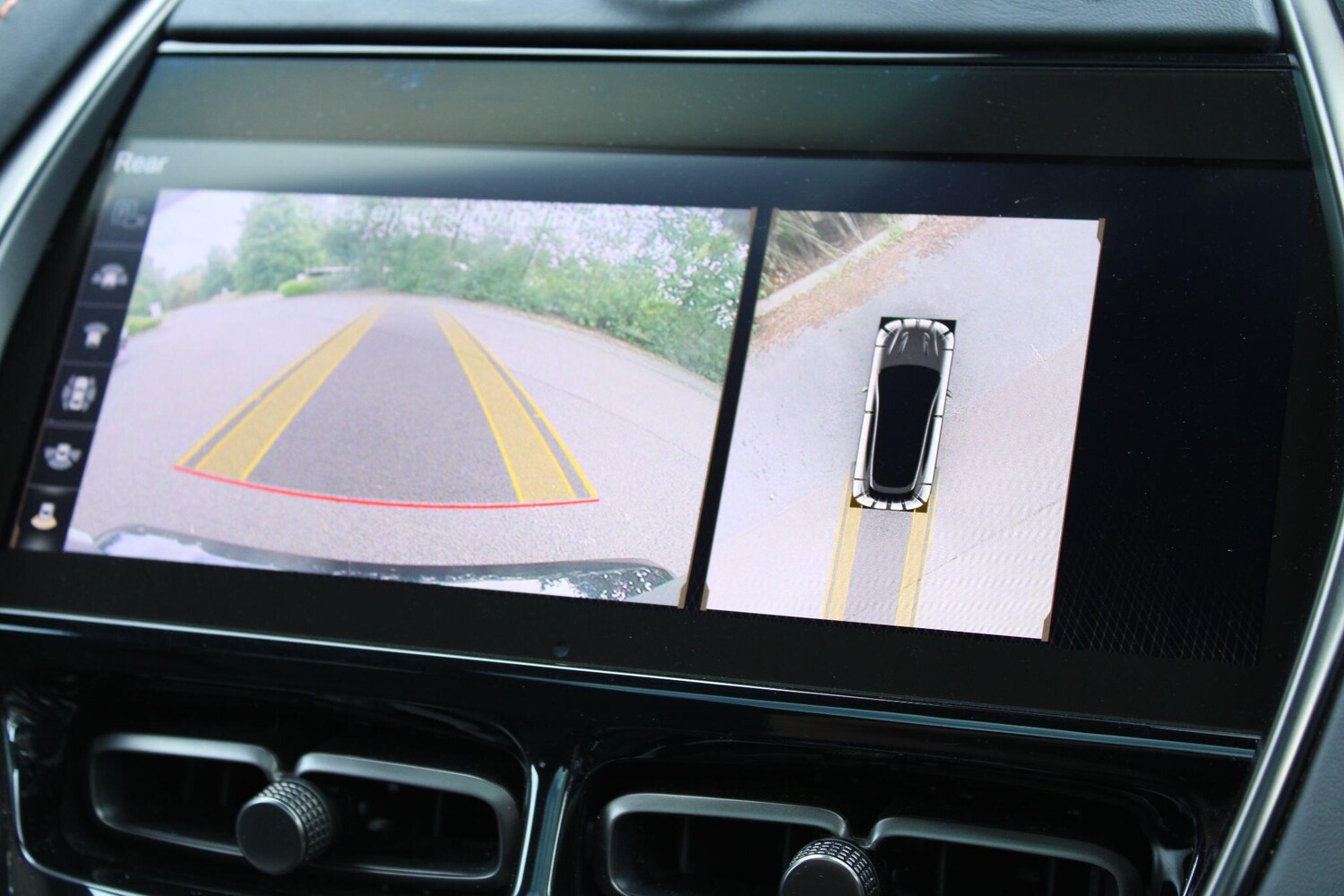 Used Aston Martin DBX 2021 for sale - 76337013: Photo 25