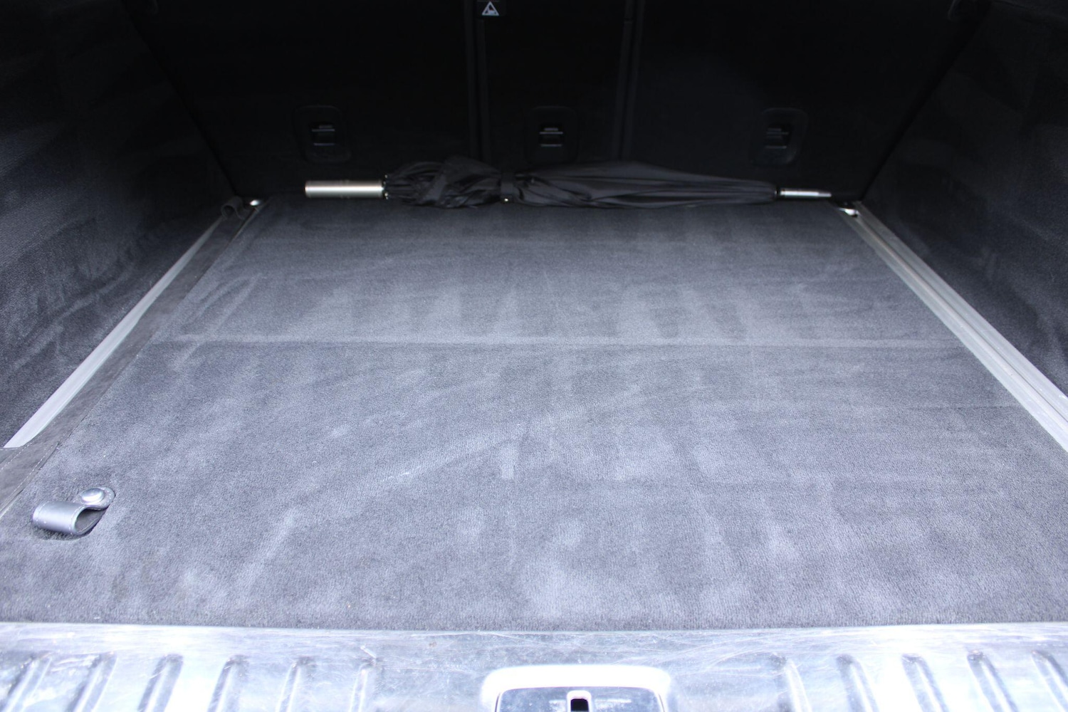 Used Aston Martin DBX 2021 for sale - 76337013: Photo 29