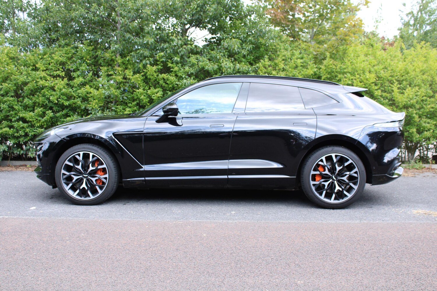 Used Aston Martin DBX 2021 for sale - 76337013: Photo 4