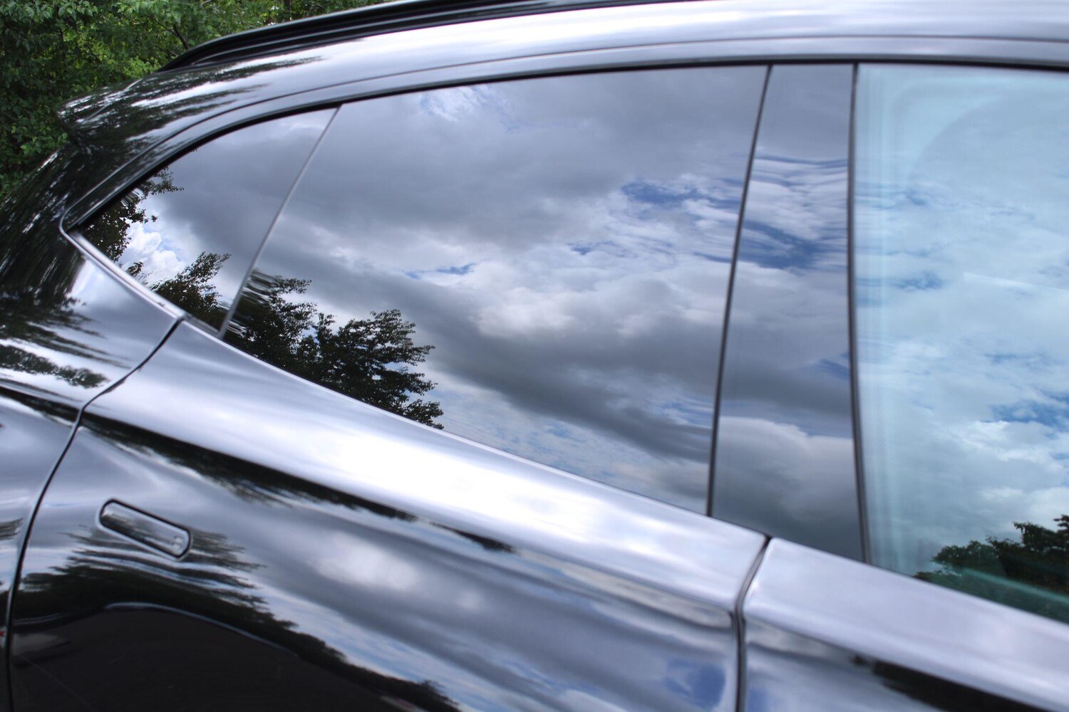 Used Aston Martin DBX 2021 for sale - 76337013: Photo 40