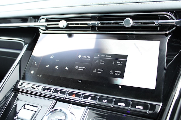 Used Aston Martin V8 2025 for sale - 75588373: Photo 32