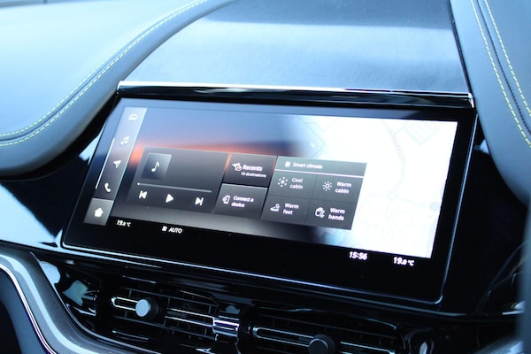 Used Aston Martin DBX 2024 for sale - 74148778: Photo 15