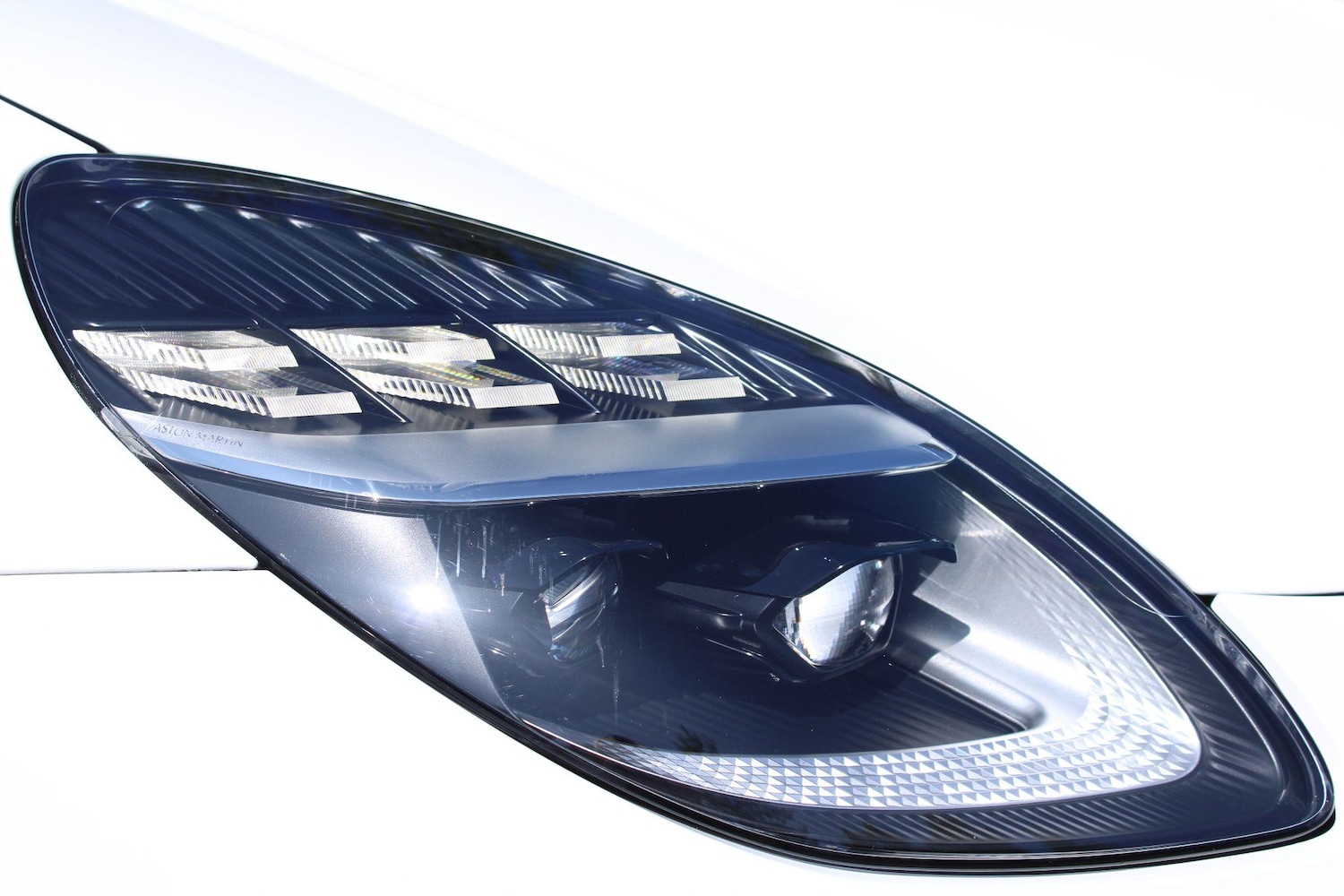 Used Aston Martin Vantage 2024 for sale - 76987725: Photo 13