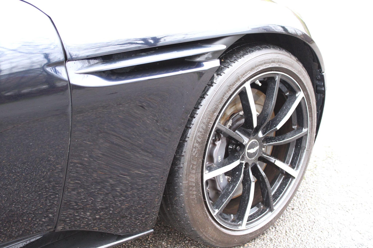 Used Aston Martin DB11 2023 for sale - 77478642: Photo 22