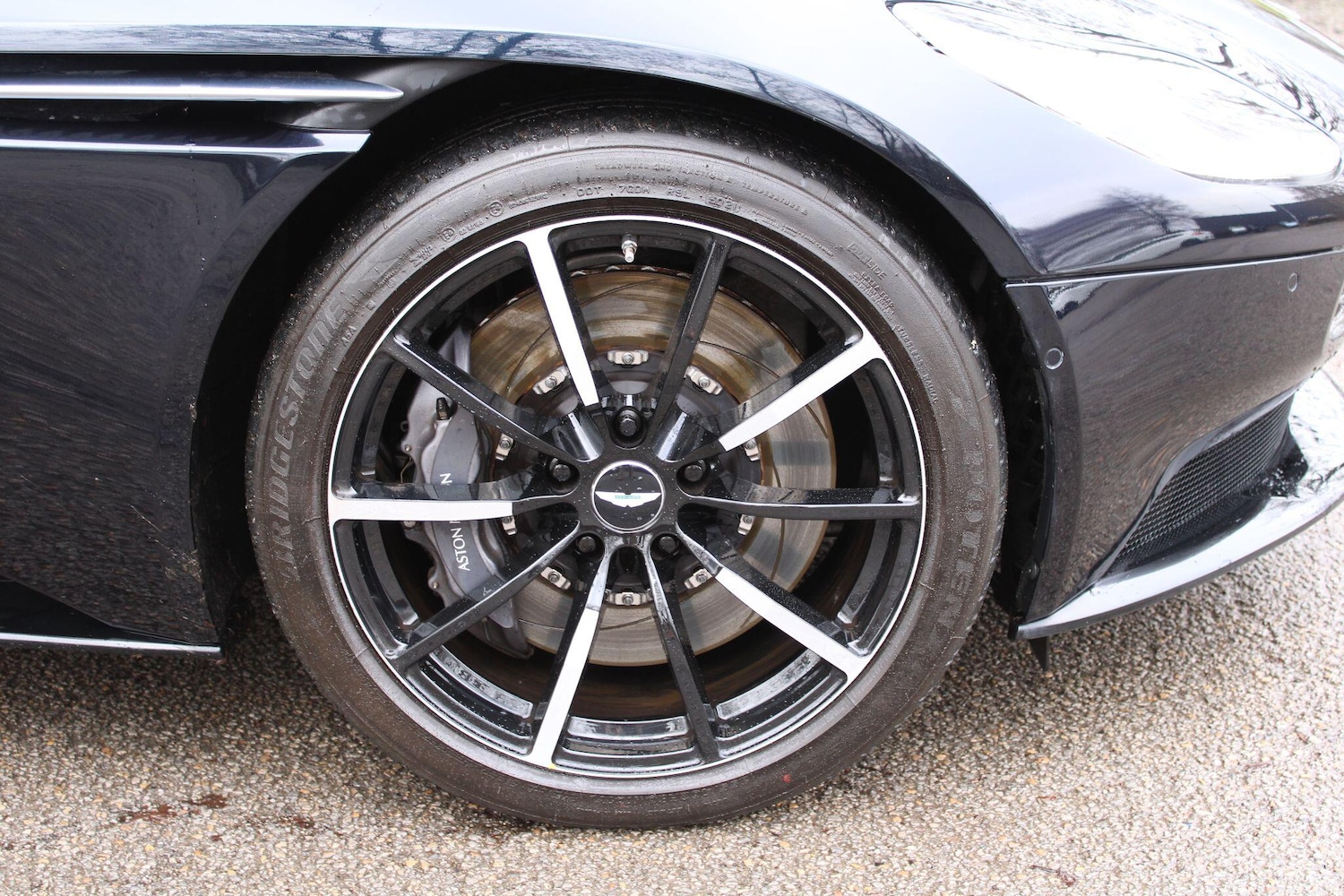 Used Aston Martin DB11 2023 for sale - 77478642: Photo 23