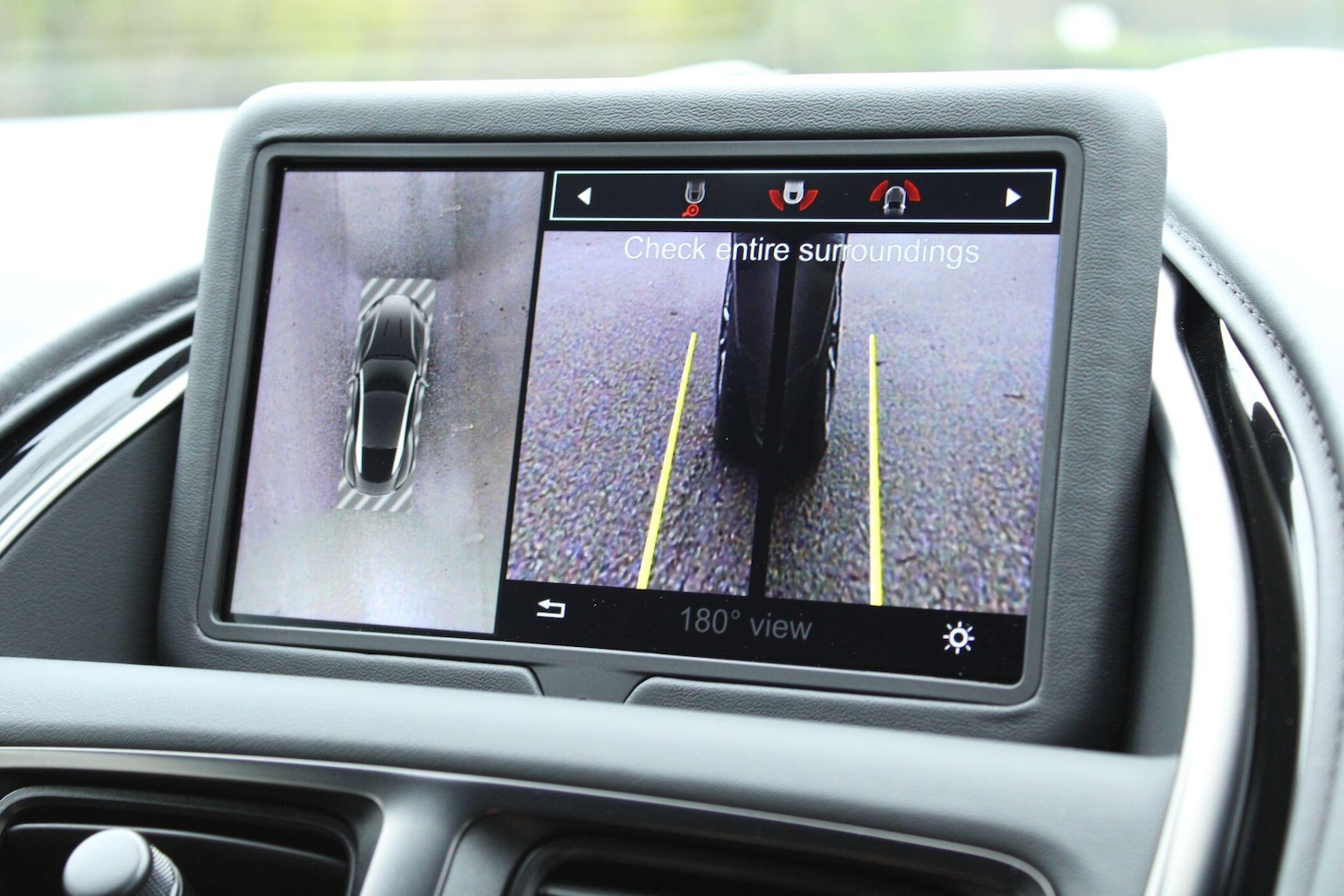 Used Aston Martin DB11 2023 for sale - 77478642: Photo 29