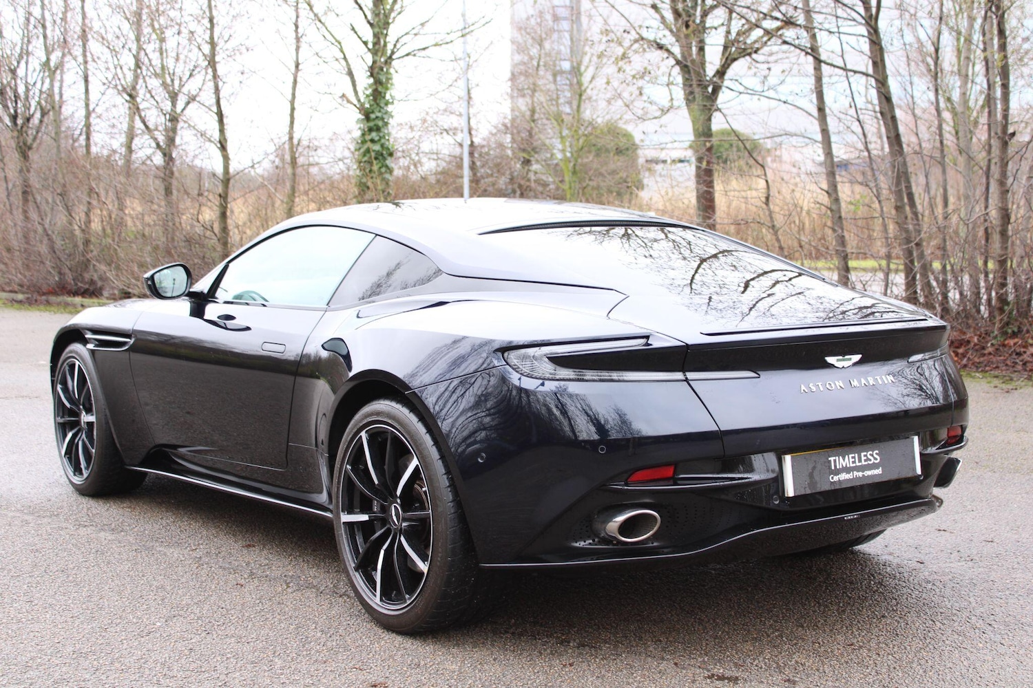 Used Aston Martin DB11 2023 for sale - 77478642: Photo 4