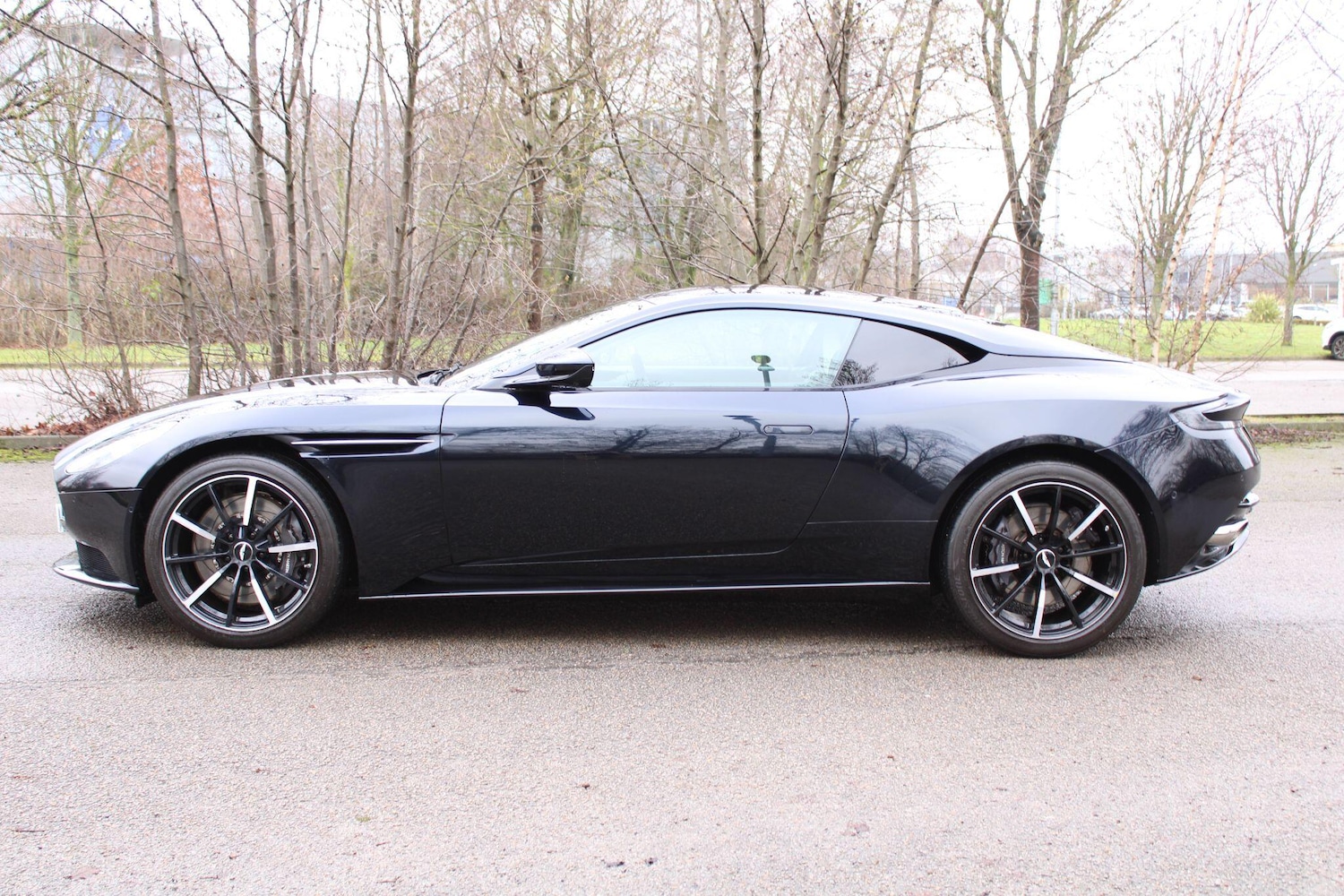 Used Aston Martin DB11 2023 for sale - 77478642: Photo 6