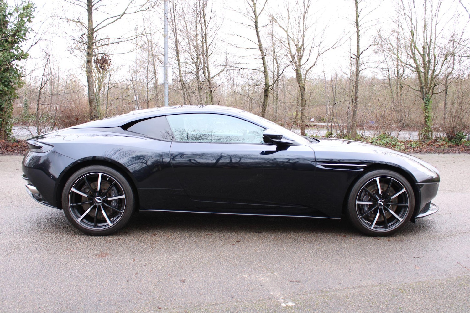 Used Aston Martin DB11 2023 for sale - 77478642: Photo 8