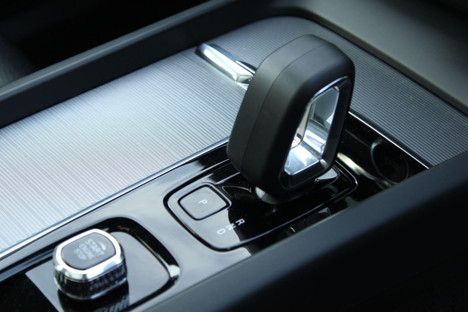 Used Volvo XC60 2024 for sale - 77723685: Photo 10