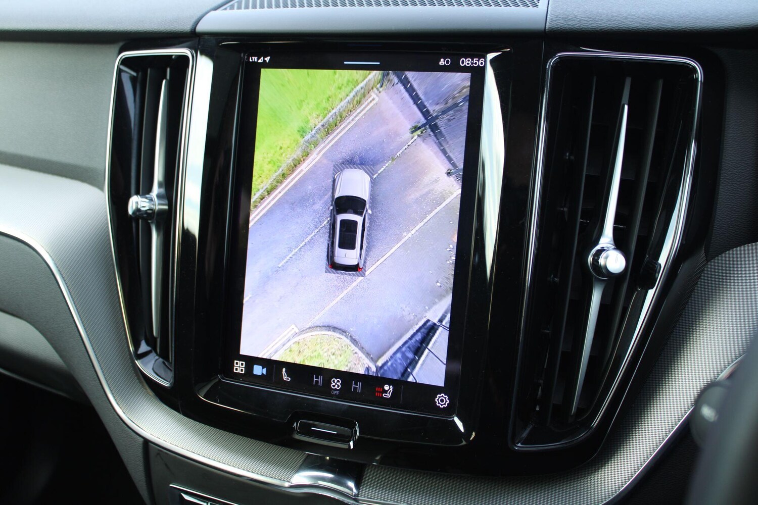 Used Volvo XC60 2024 for sale - 77723685: Photo 28