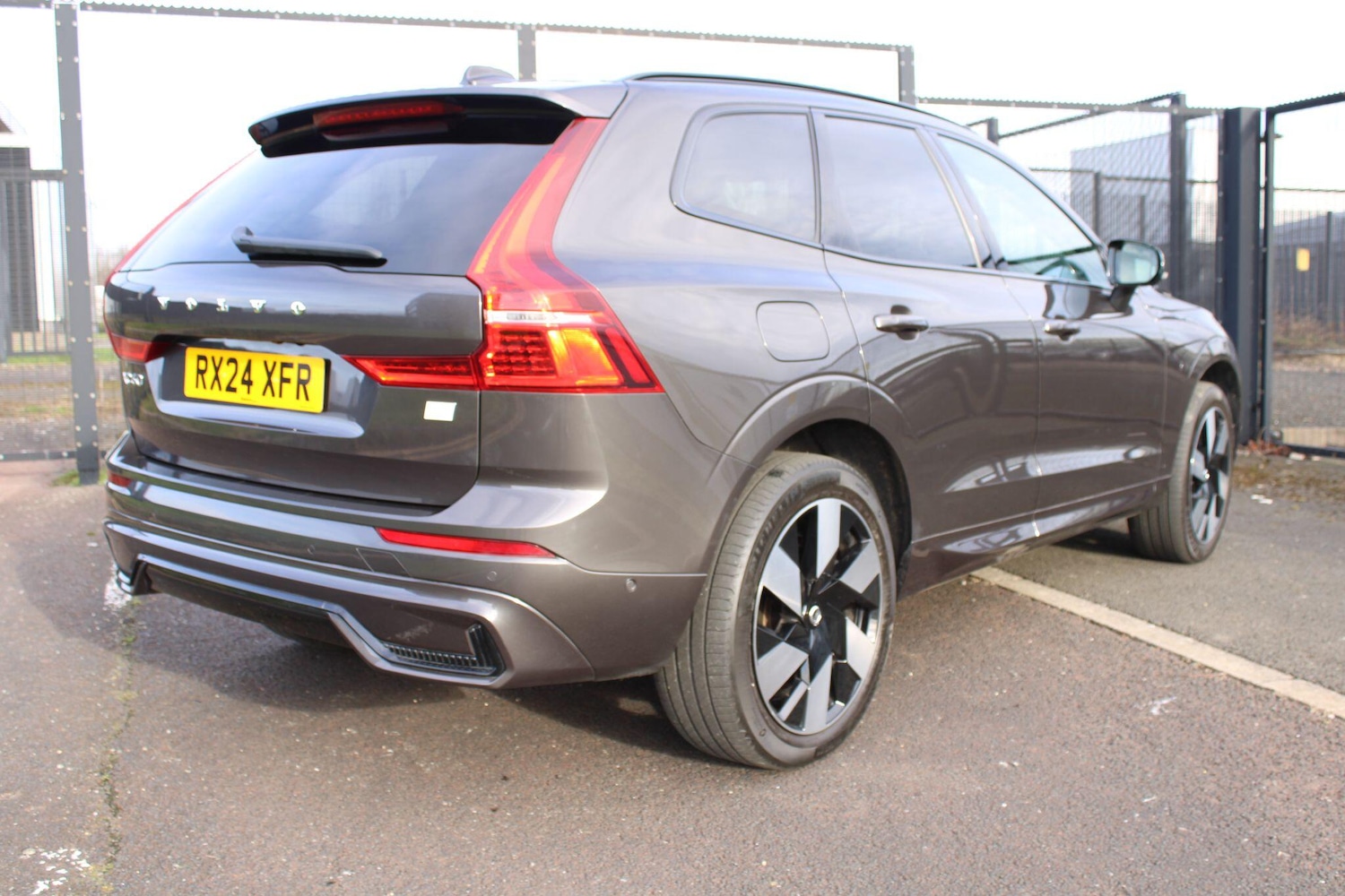 Used Volvo XC60 2024 for sale - 77723685: Photo 8