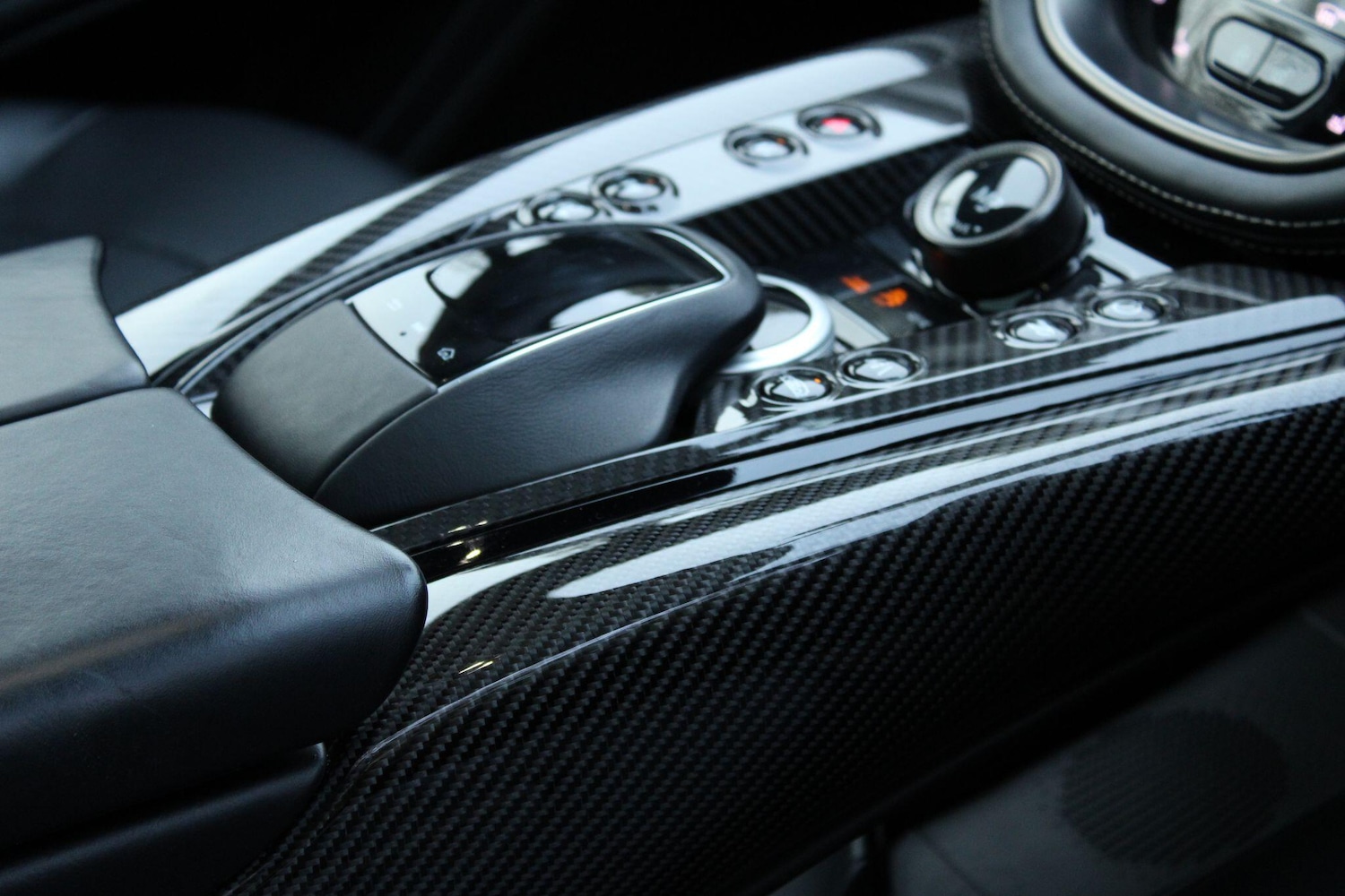 Used Aston Martin DBX 2023 for sale - 76666762: Photo 23