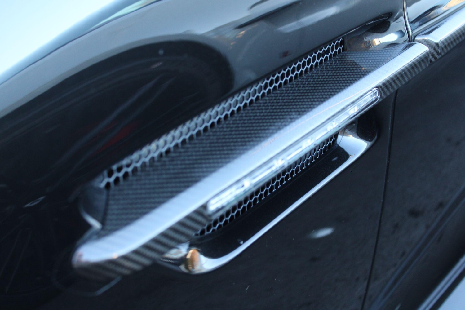 Used Aston Martin Vanquish for sale - 76825220: Photo 37