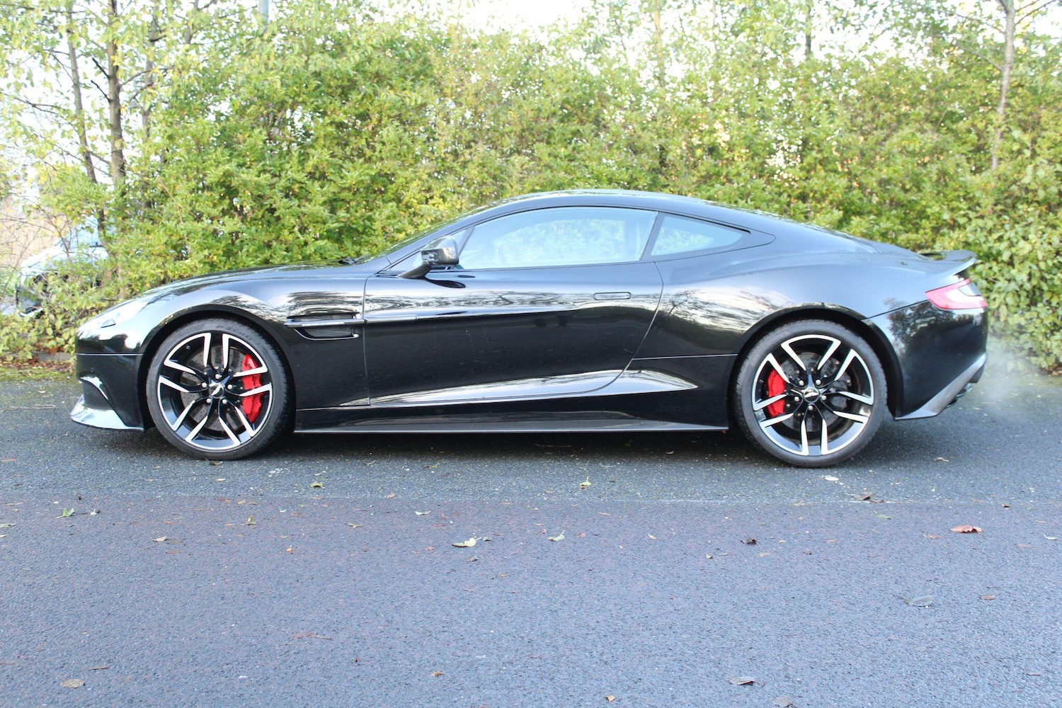Used Aston Martin Vanquish for sale - 76825220: Photo 5