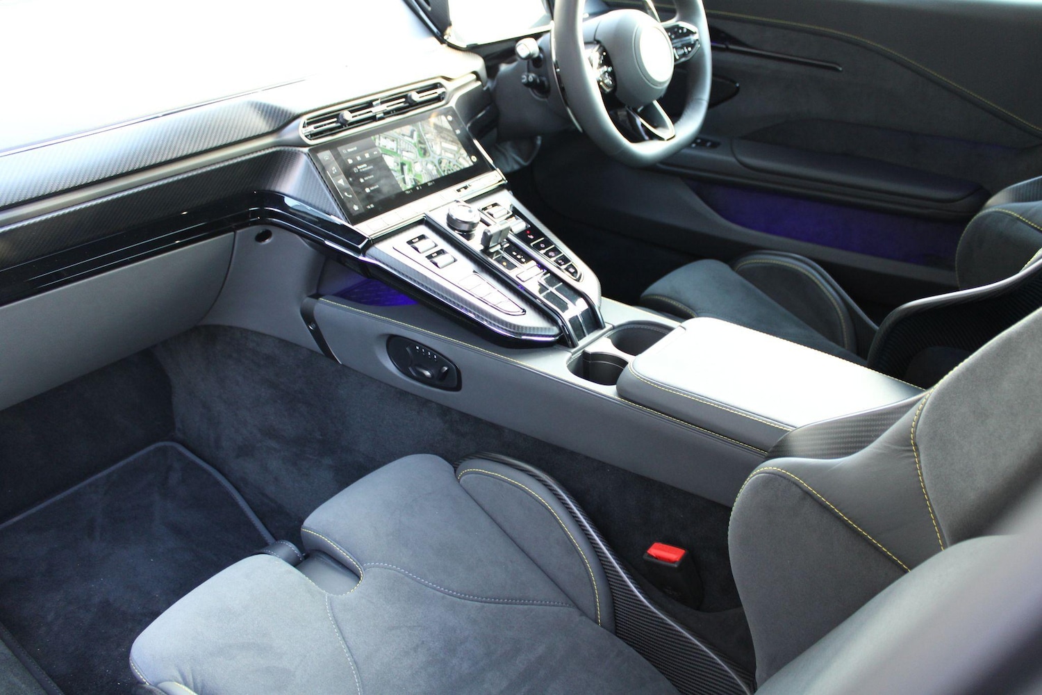 Used Aston Martin Vantage for sale - 76995172: Photo 37