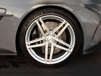 Used Aston Martin Vantage 2024 for sale - 76995172: Photo