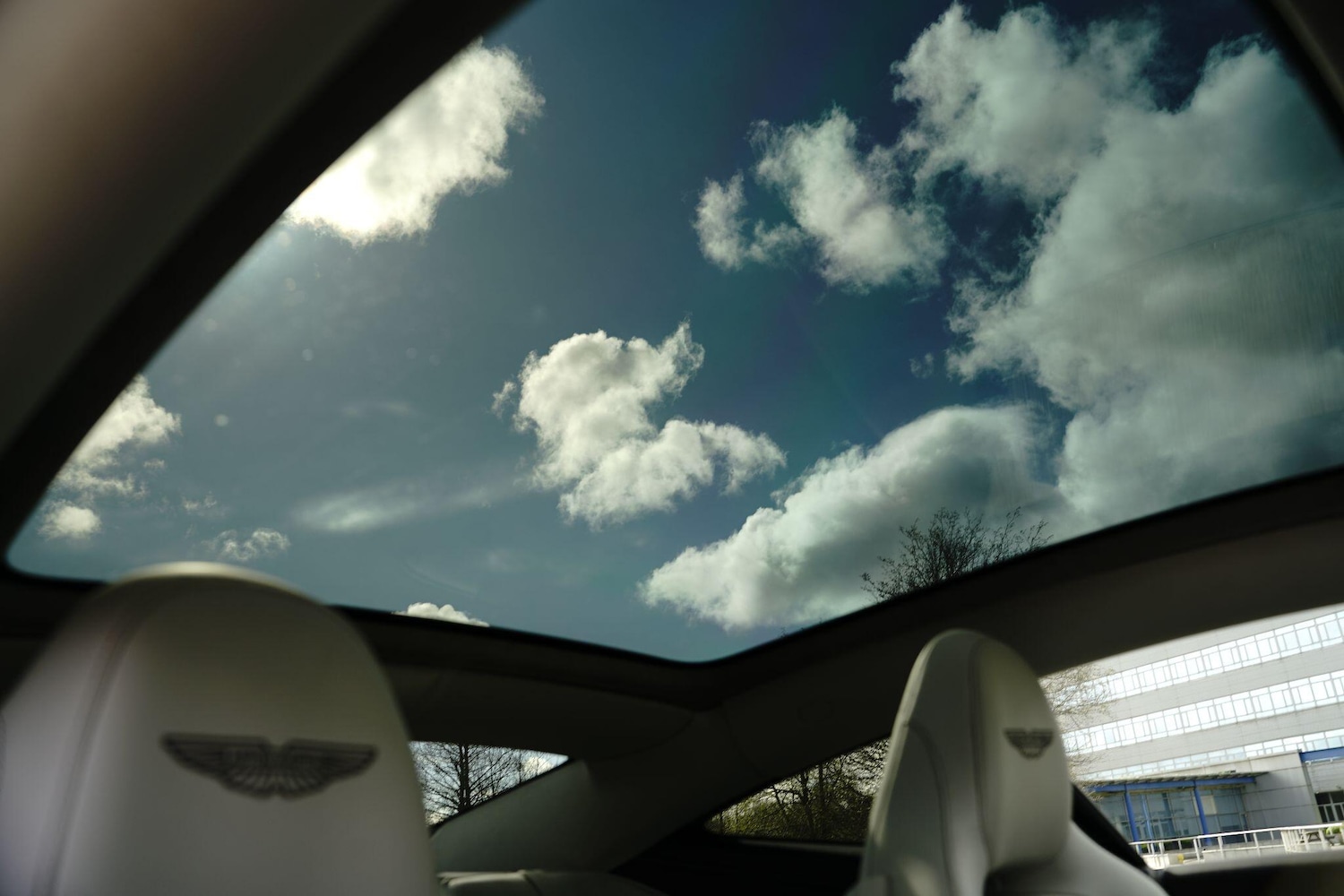 Used Aston Martin V8 2025 for sale - 78148355: Photo 13