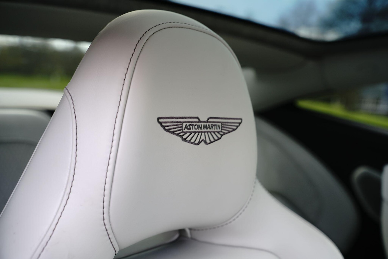 Used Aston Martin V8 2025 for sale - 78148355: Photo 25