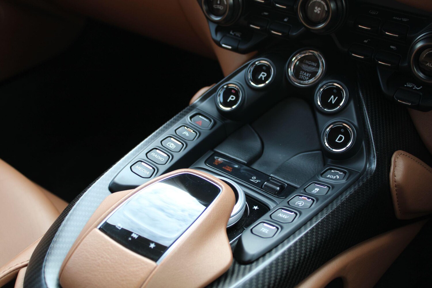 Used Aston Martin Vantage for sale - 77709644: Photo 14