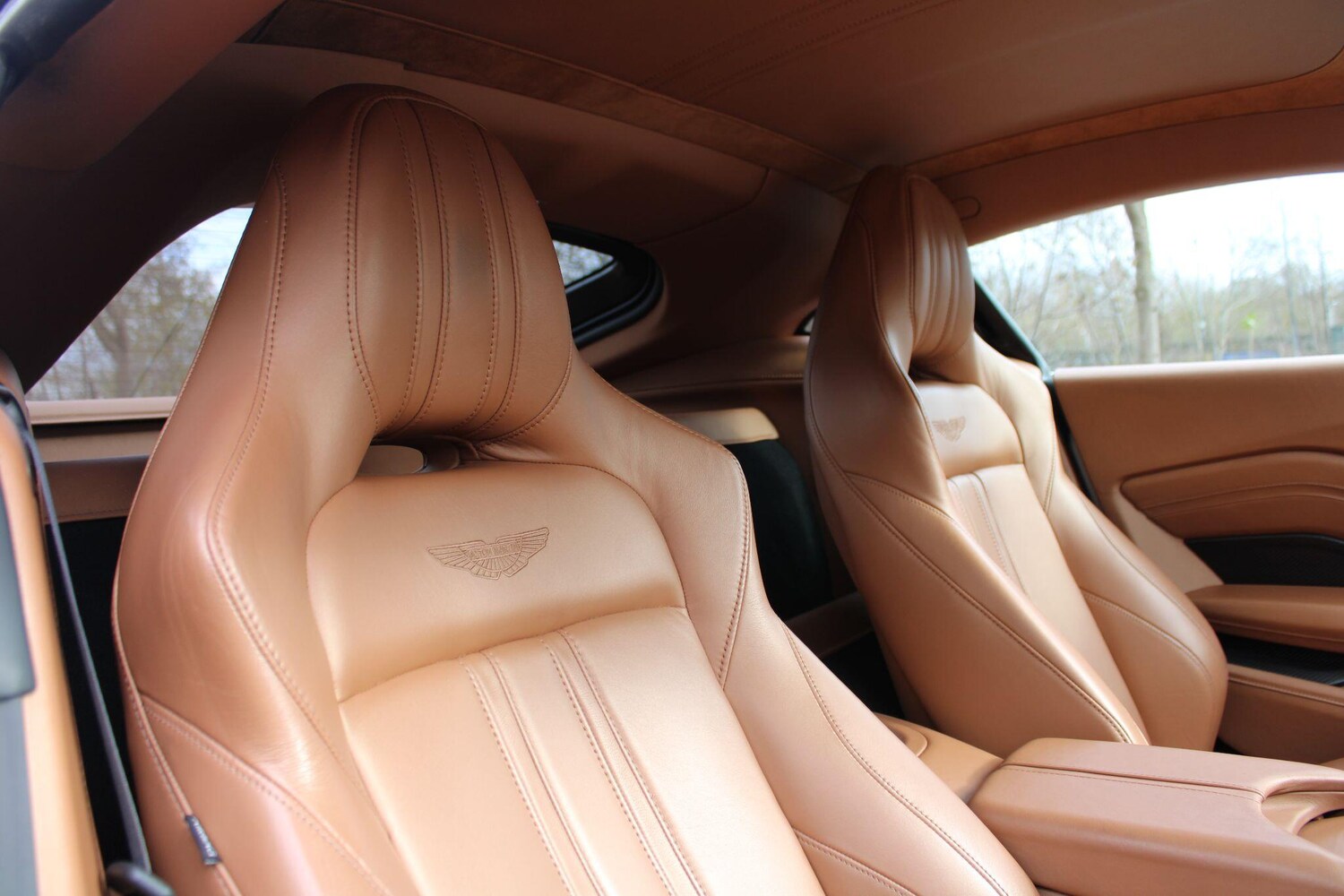 Used Aston Martin Vantage for sale - 77709644: Photo 15