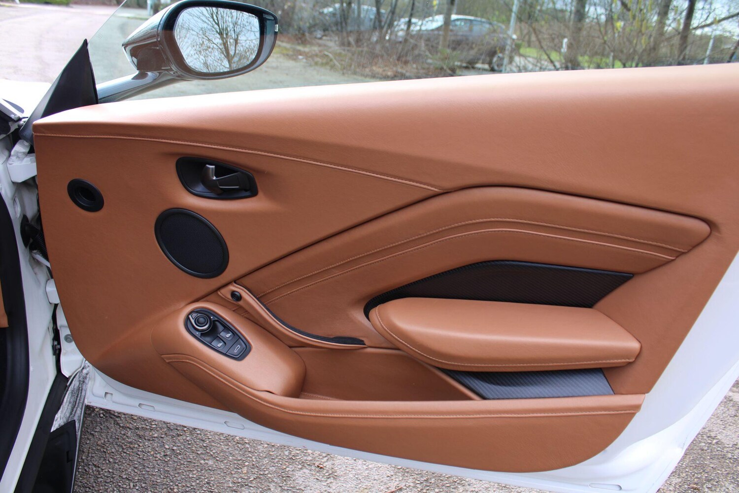 Used Aston Martin Vantage for sale - 77709644: Photo 21