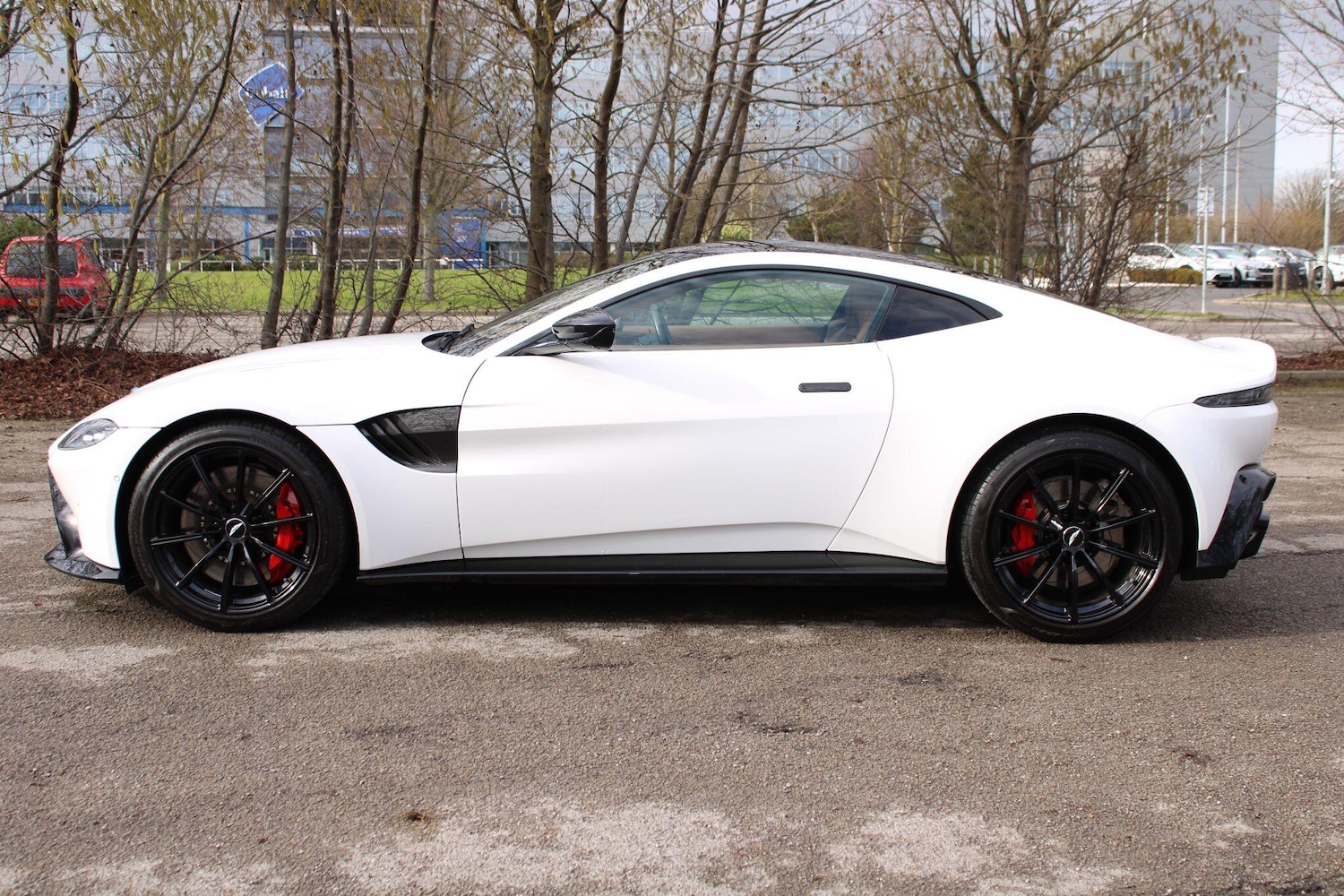 Used Aston Martin Vantage for sale - 77709644: Photo 7