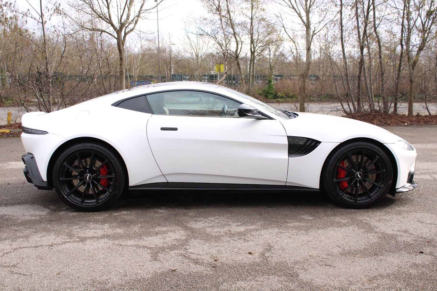 Used Aston Martin Vantage for sale - 77709644: Photo 9