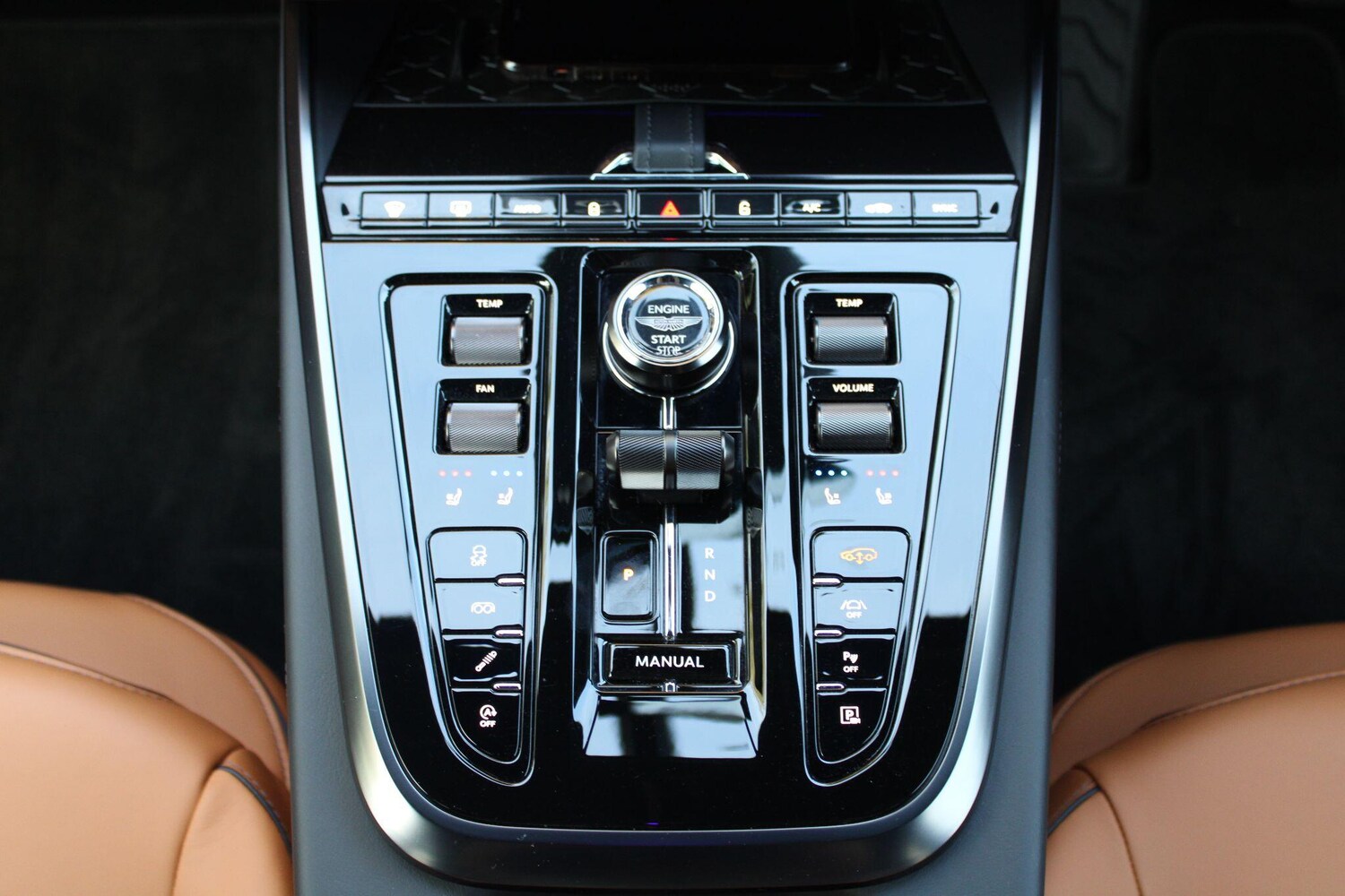 Used Aston Martin DBX 2025 for sale - 76226770: Photo 25