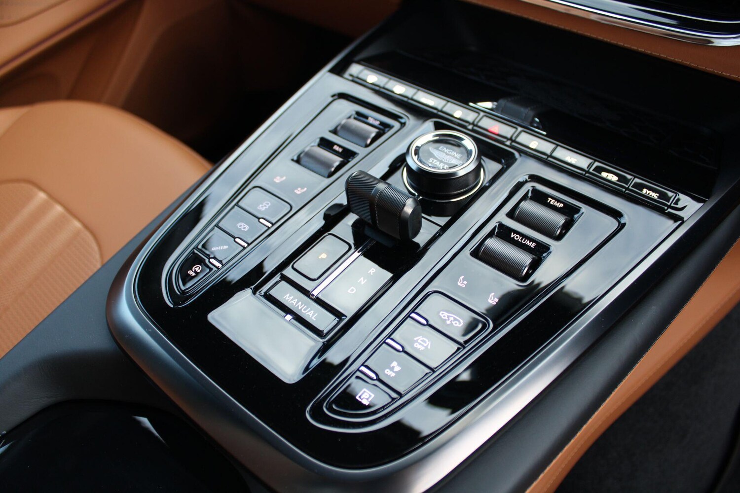 Used Aston Martin DBX 2025 for sale - 76226770: Photo 43