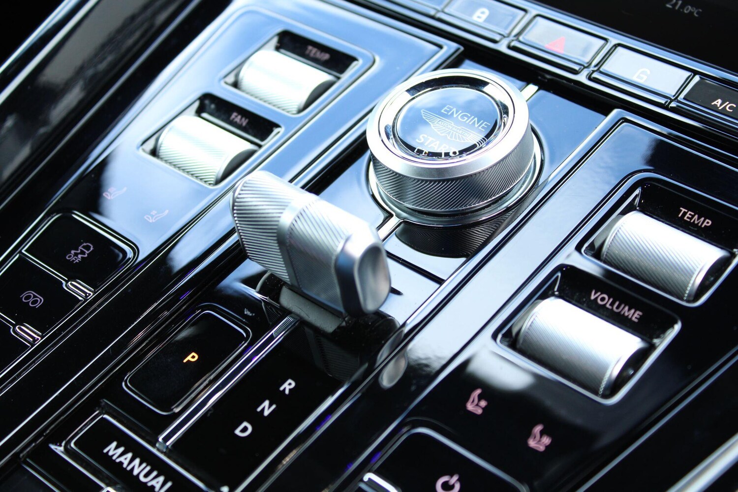 Used Aston Martin V8 for sale - 77883374: Photo 28