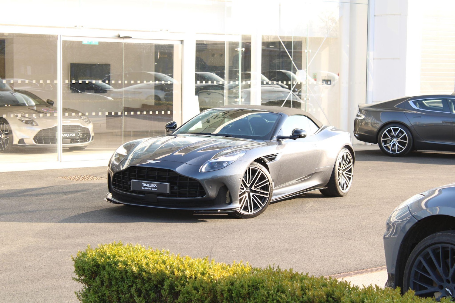 Used Aston Martin V8 2024 for sale - 76200211: Photo 2