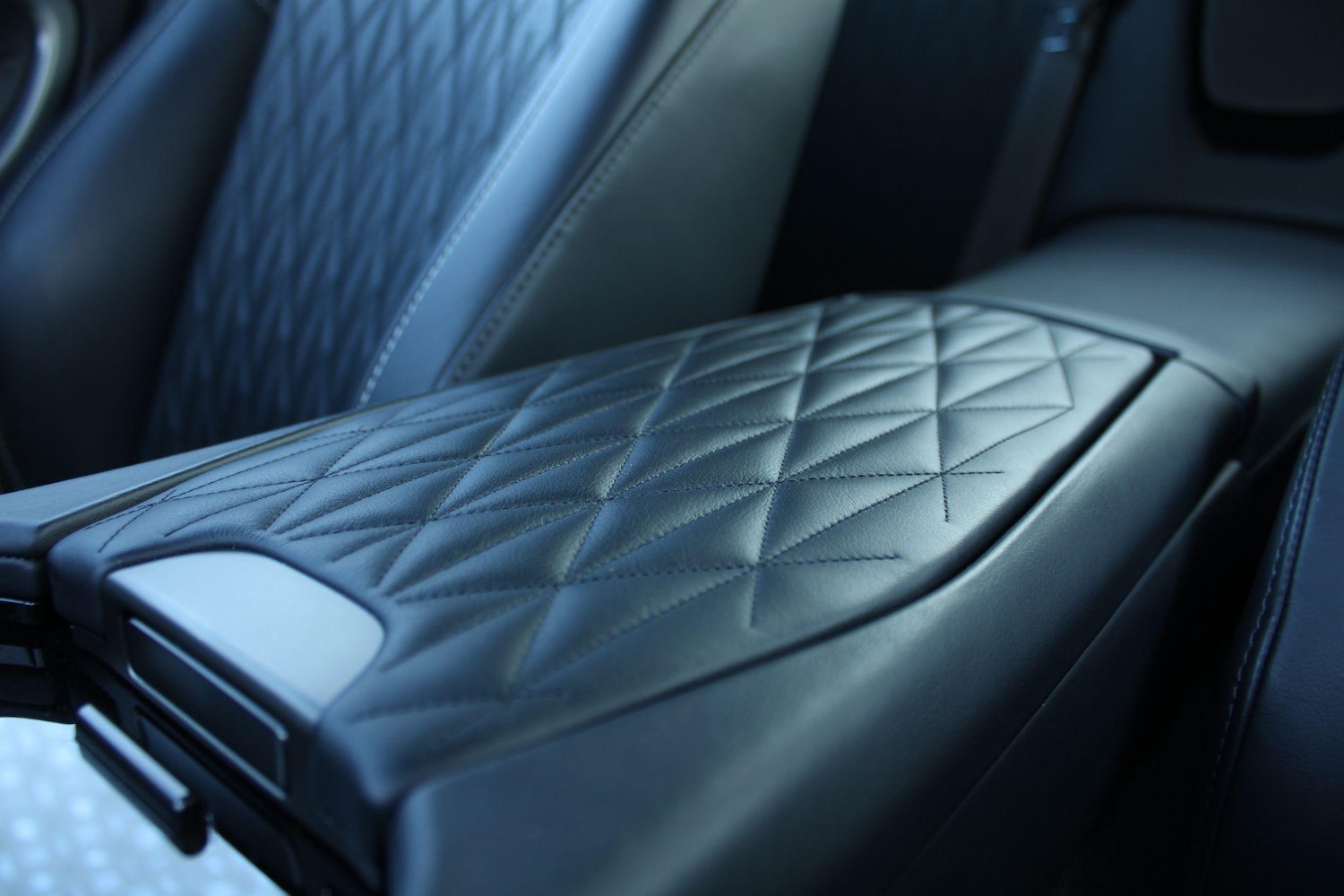 Used Aston Martin V8 2024 for sale - 76200211: Photo 36