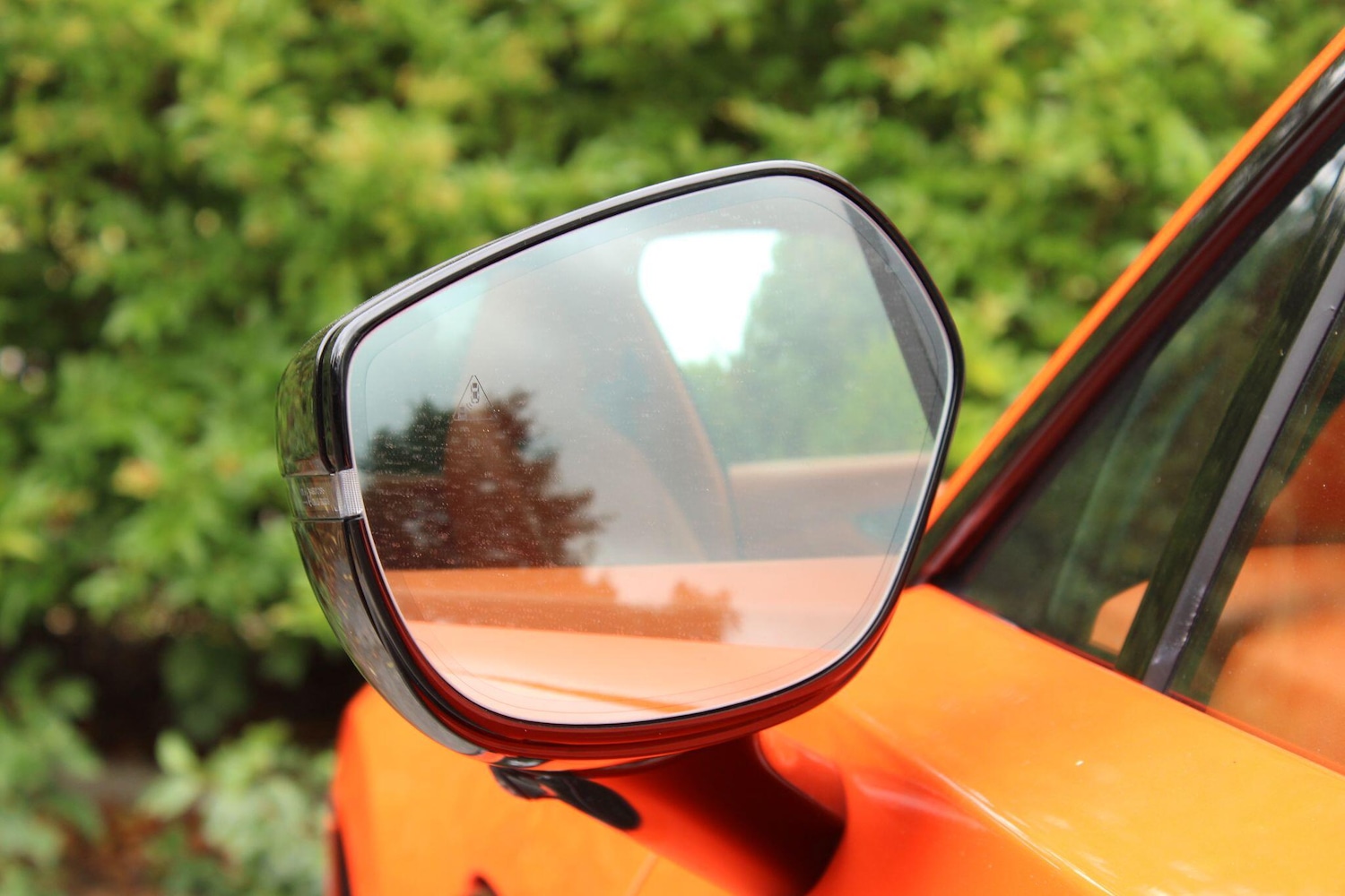 Used Aston Martin DBX 2024 for sale - 76926274: Photo 26