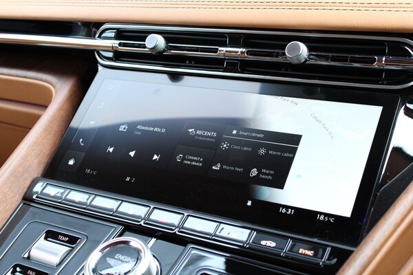Used Aston Martin V8 2024 for sale - 74602662: Photo 24