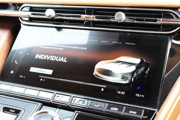 Used Aston Martin V8 2024 for sale - 74602662: Photo 26