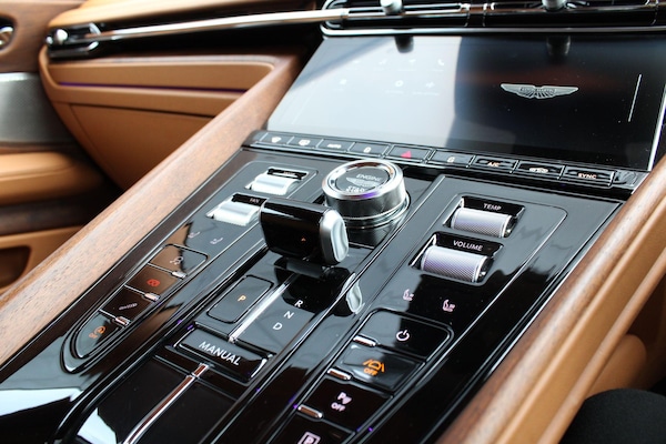 Used Aston Martin V8 2024 for sale - 74602662: Photo 29