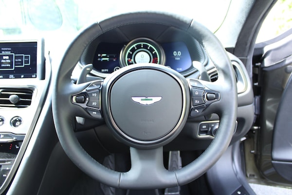 Used Aston Martin DB11 2022 for sale - 75589457: Photo 11