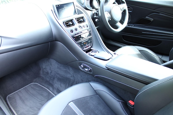 Used Aston Martin DB11 2022 for sale - 75589457: Photo 39