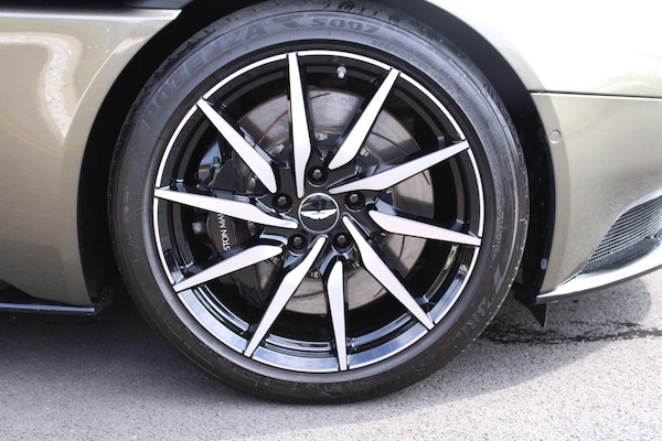 Used Aston Martin DB11 2022 for sale - 75589457: Photo 4