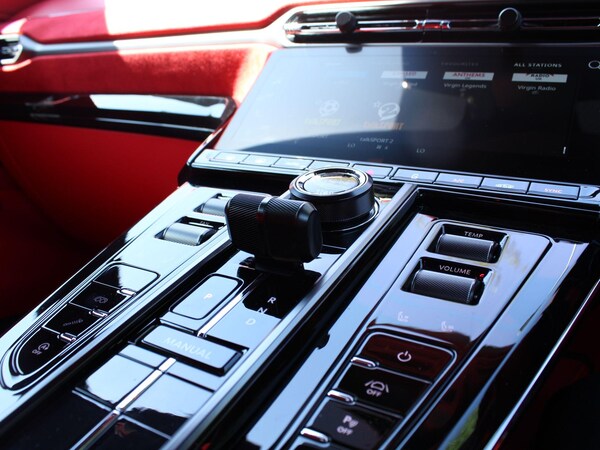 Used Aston Martin Vantage 2024 for sale - 75224489: Photo 24
