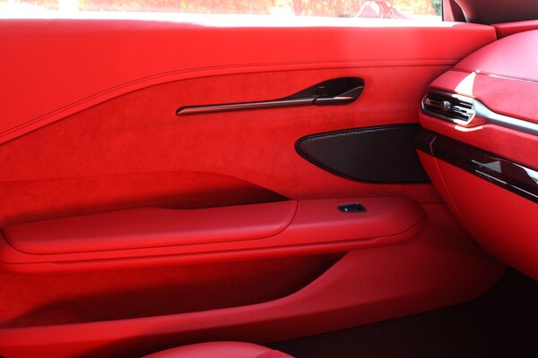 Used Aston Martin Vantage 2024 for sale - 75224489: Photo 28